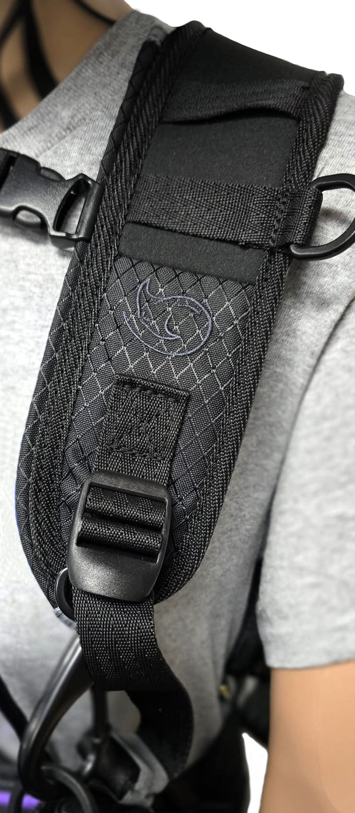 K-Tek KSULH1 Stingray Harness Lite in use