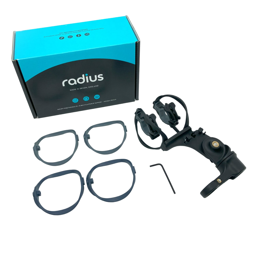 Radius RAD-2 Shock Mount Dark Edition box contents showing the suspension and three pairs of interchangeable hoops