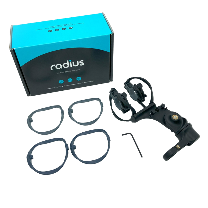 Contenido de la caja de la Radius RAD-2 Dark Edition: la suspensión y tres pares de aros intercambiables